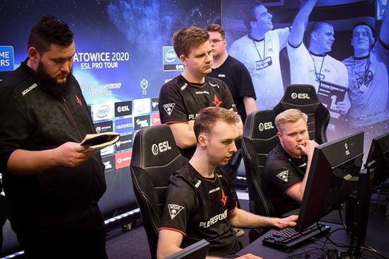 无畏契约国服预约现已开启，尽享全新战斗体验